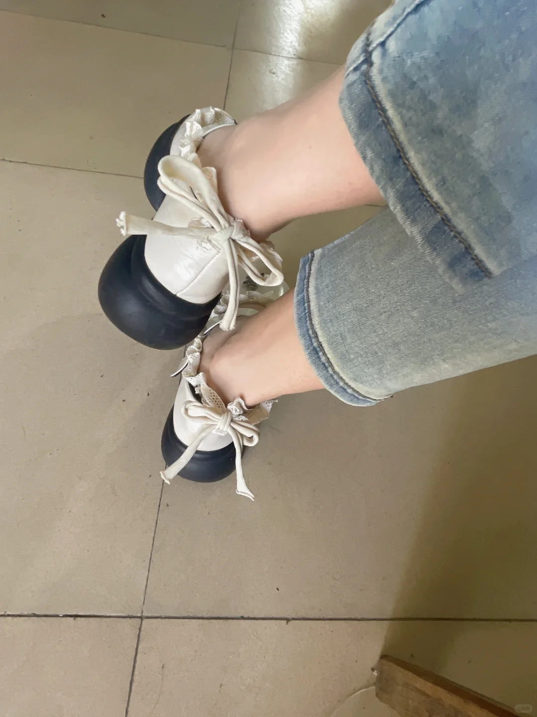 解锁花边袜的神仙穿法