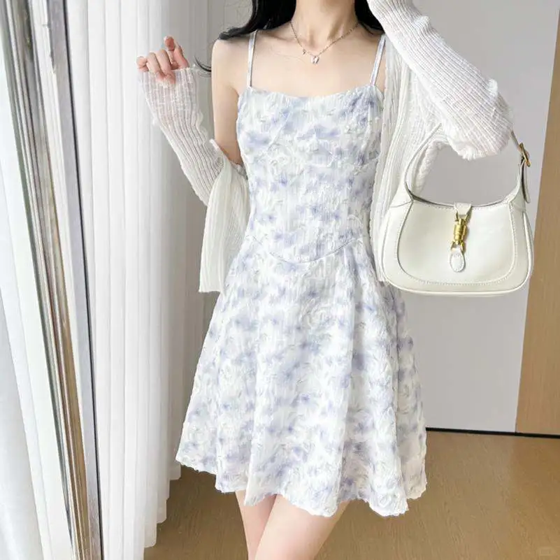 小个子甜美碎花吊带裙女夏小清新收腰连衣裙