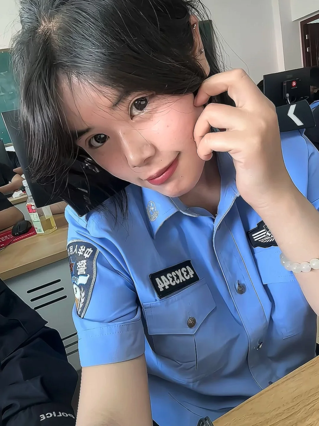 纯情女大将放弃早六奔向五一 去哪里玩？