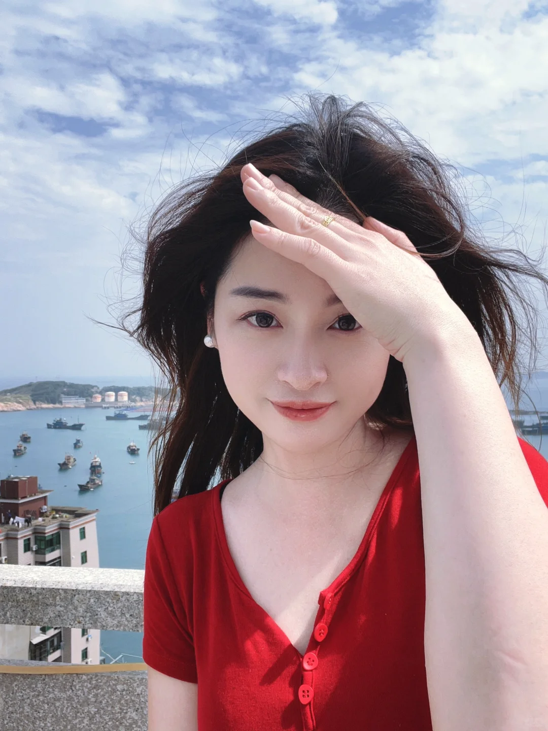 朋友说我有很强的人妻感