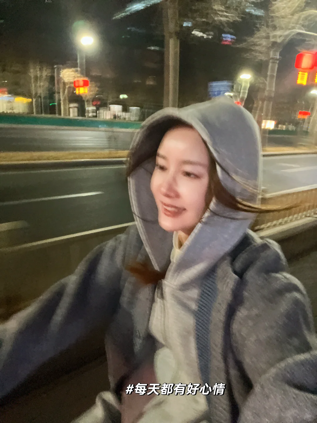 42岁单身独居，被婚恋市场淘汰的中年姐姐