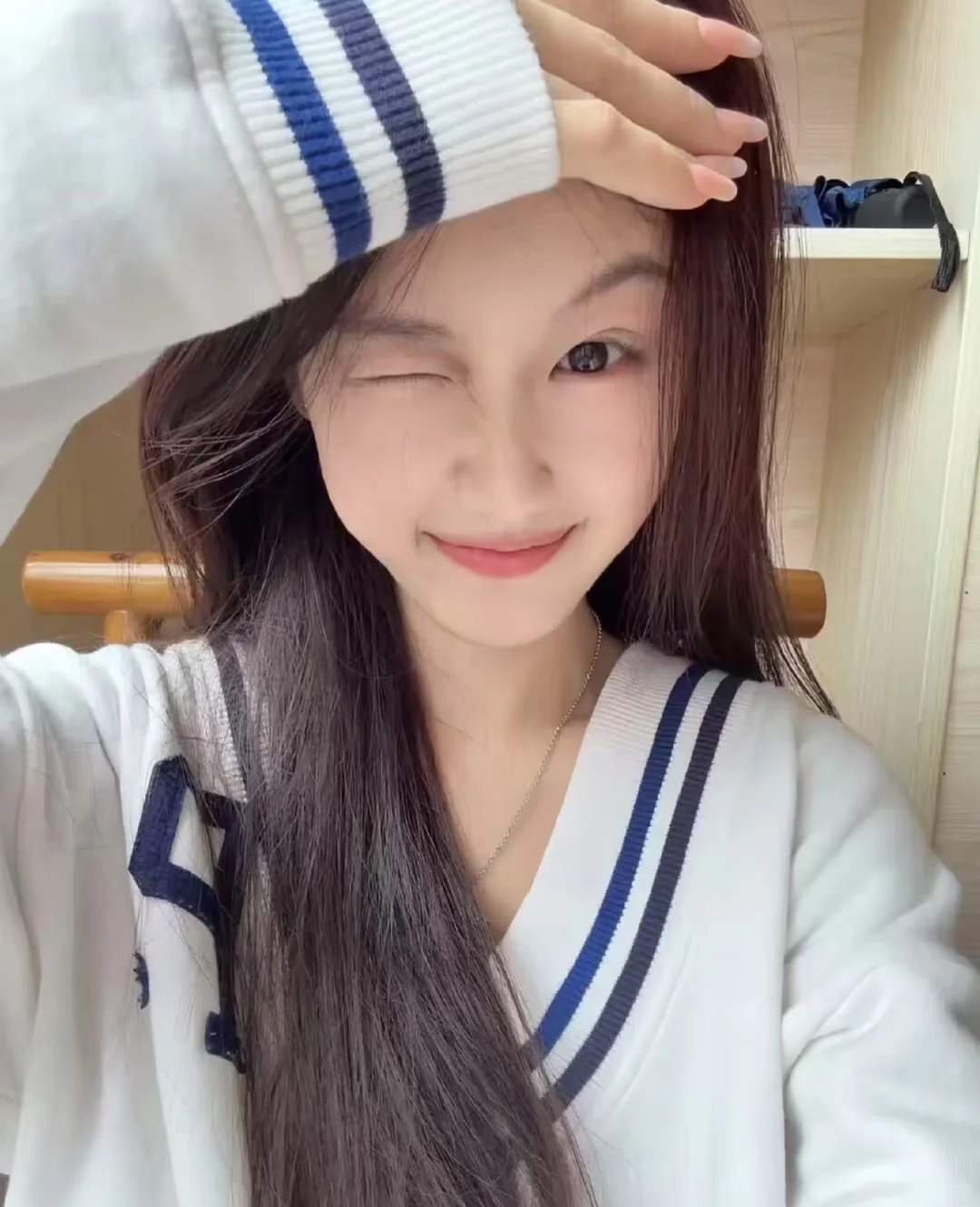 清纯女大 喜欢爹系166稍微有点小身材
