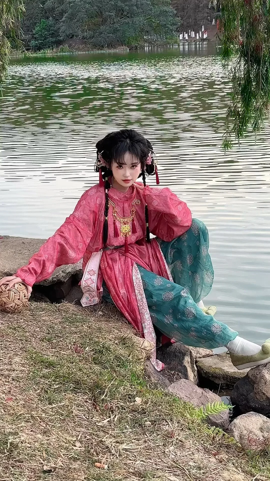 模特三月在大理 求摄影老师