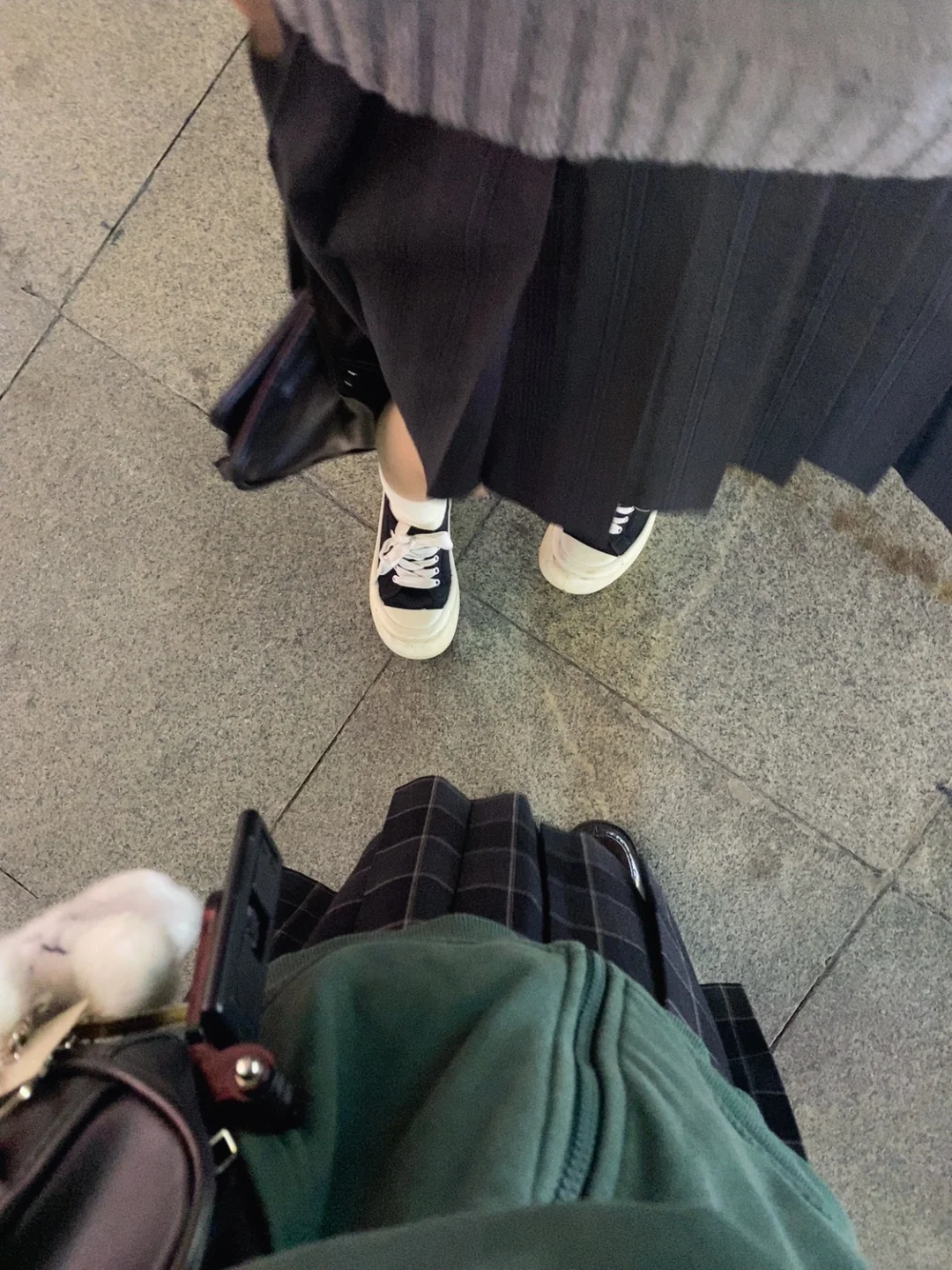 等我统治地球 封你做我的仆人好不好