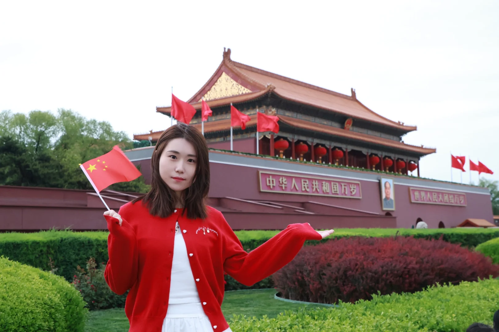 天安门女摄影师|现在就在