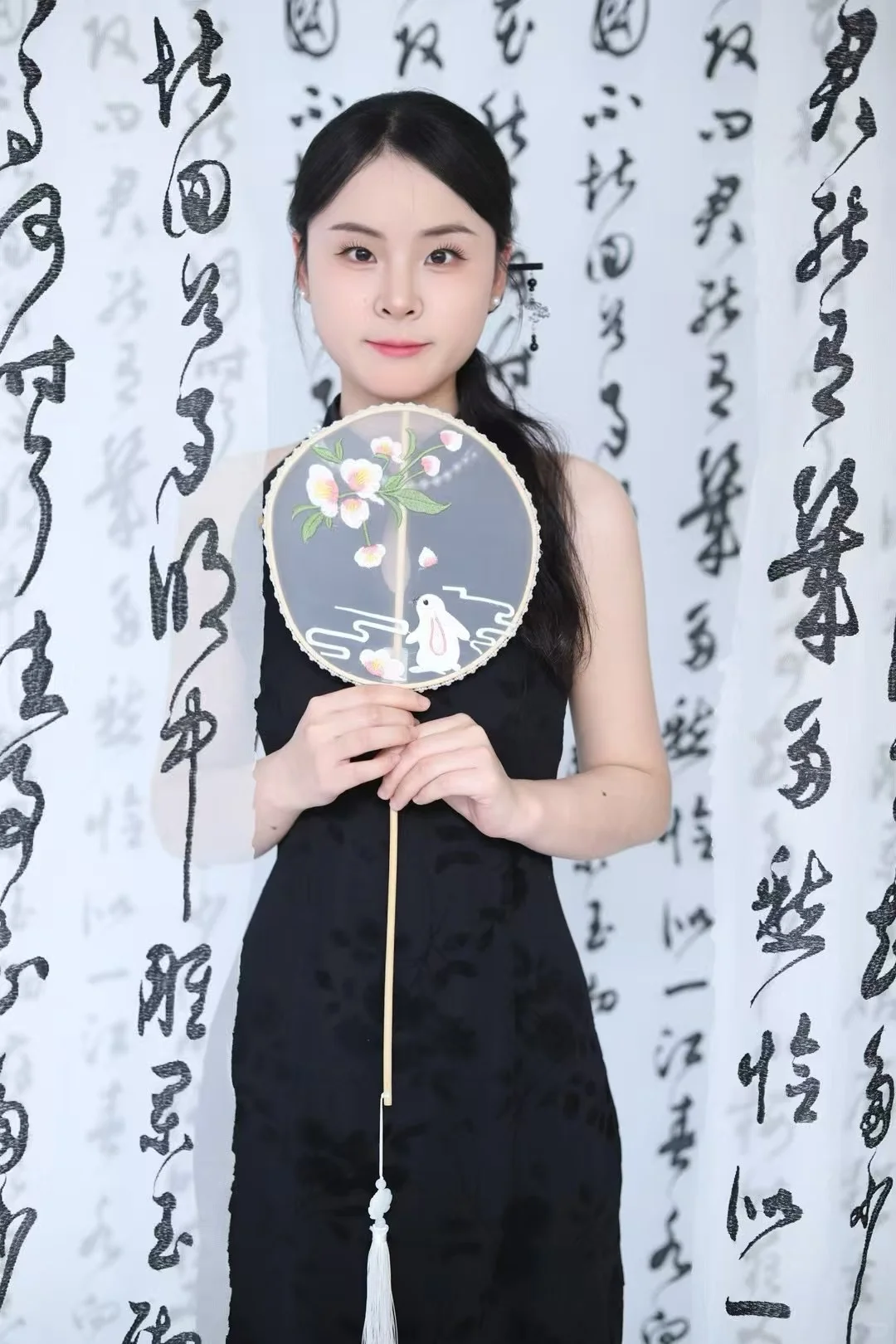女研今日拍写真