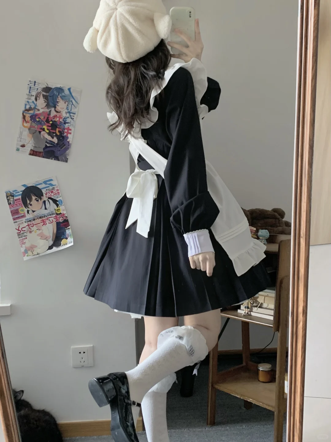不是女仆装是俄式制服！