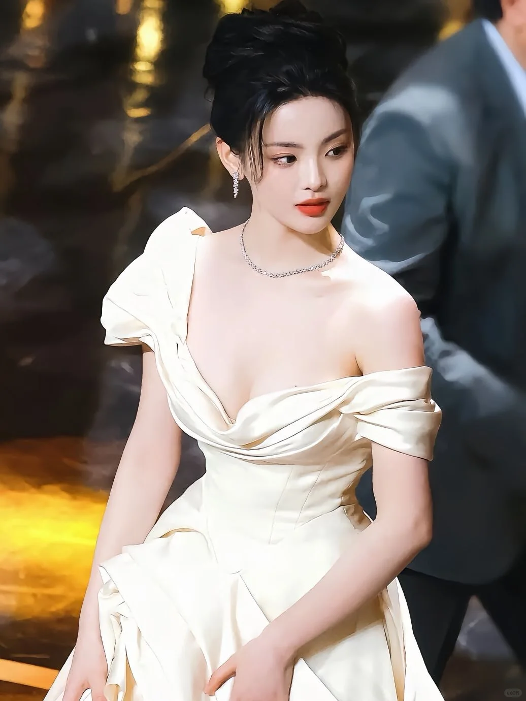 杨超越：盐城女孩的顶流进击手册🍒