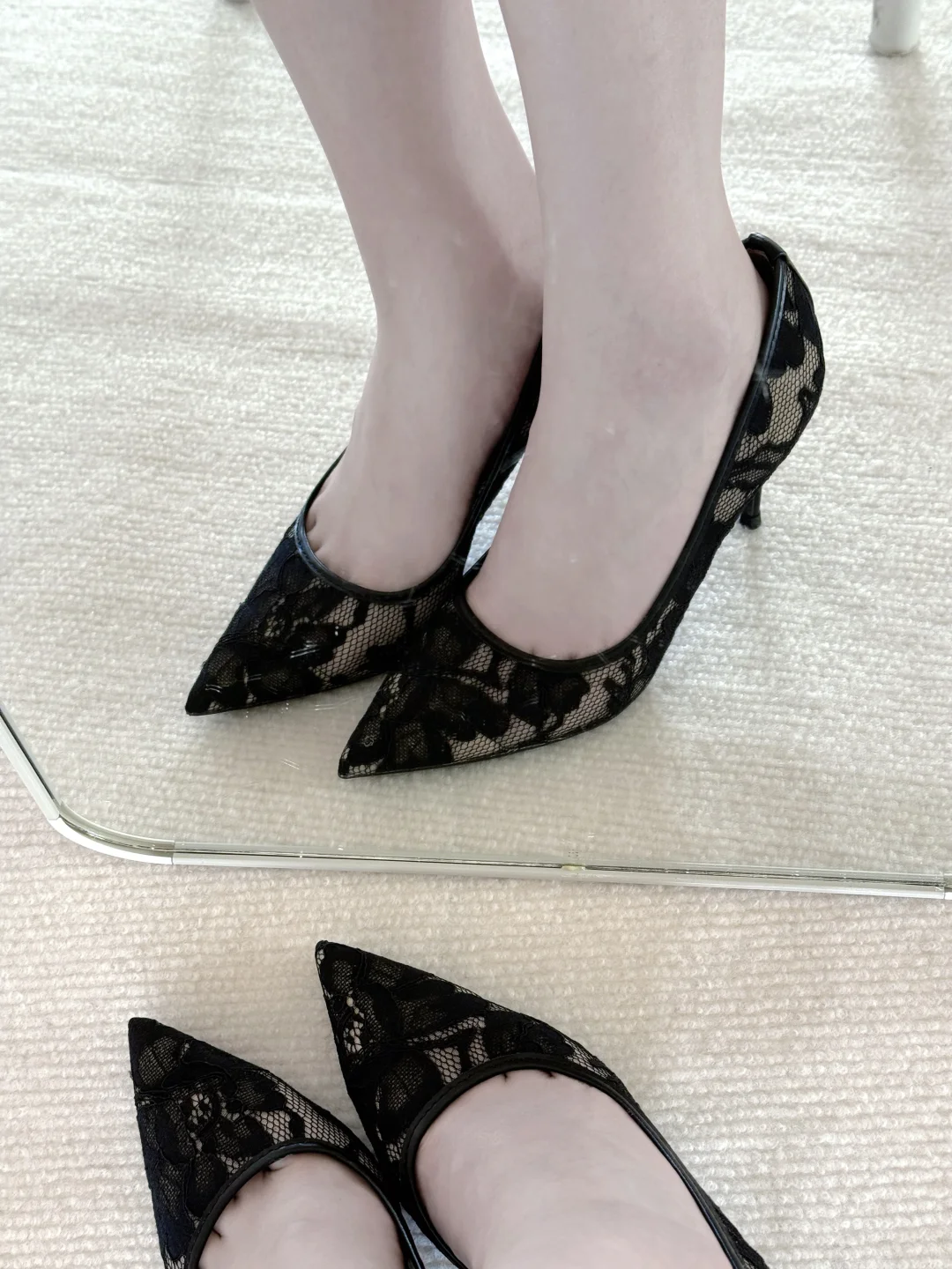 可以看看你们的黑色高跟鞋吗？
