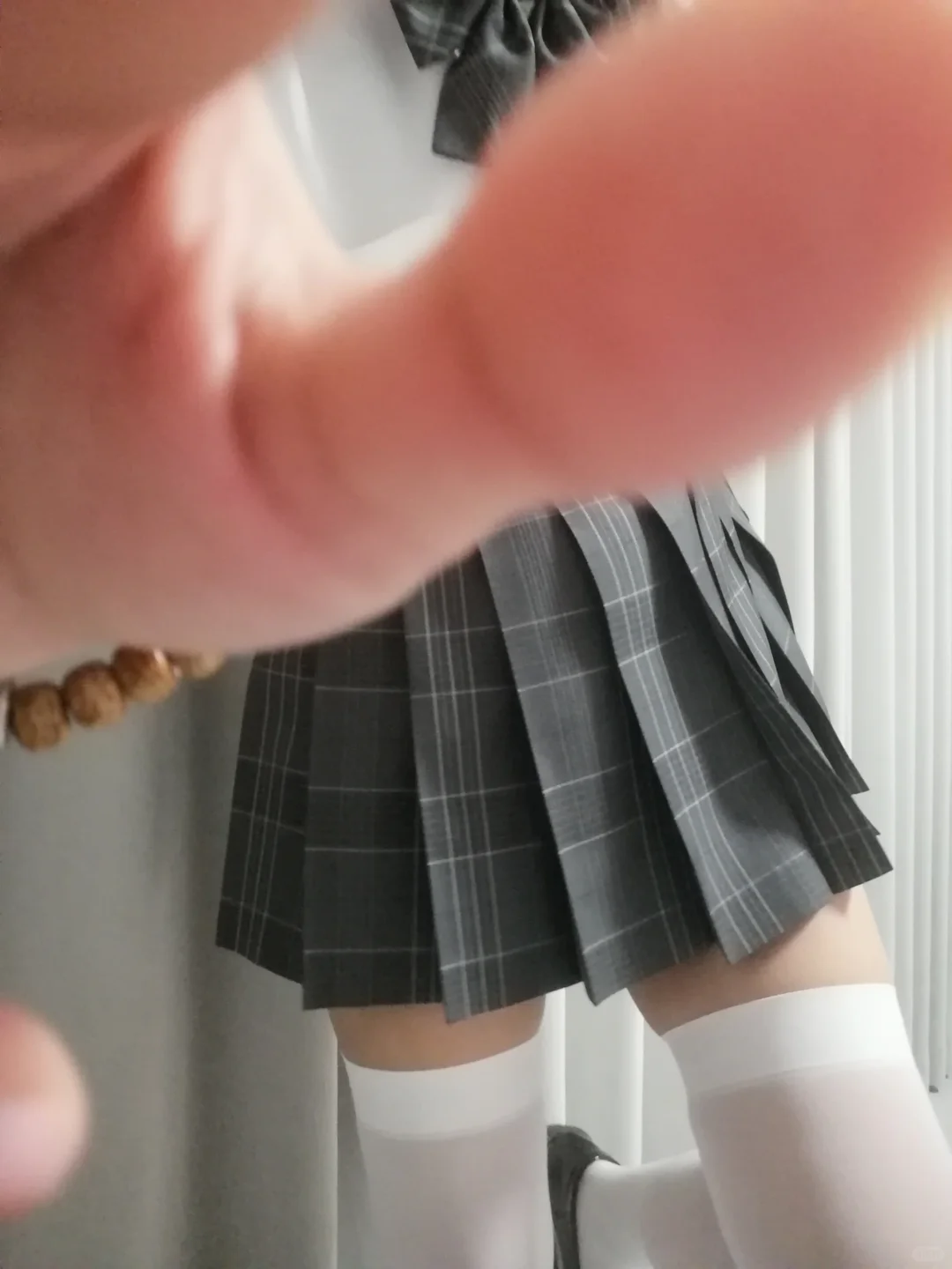 白色过膝袜怎么搭jk好看