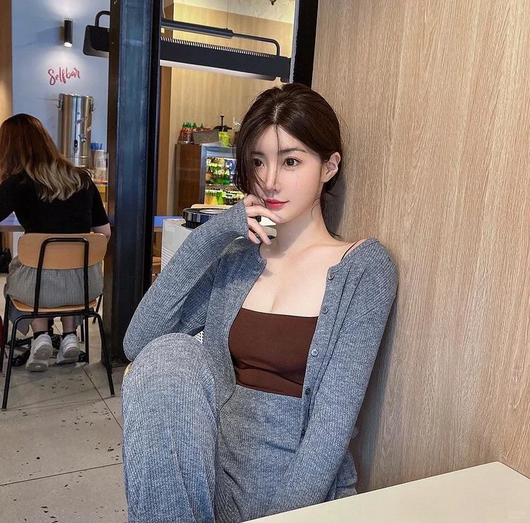 这么精致的女生真的很好看