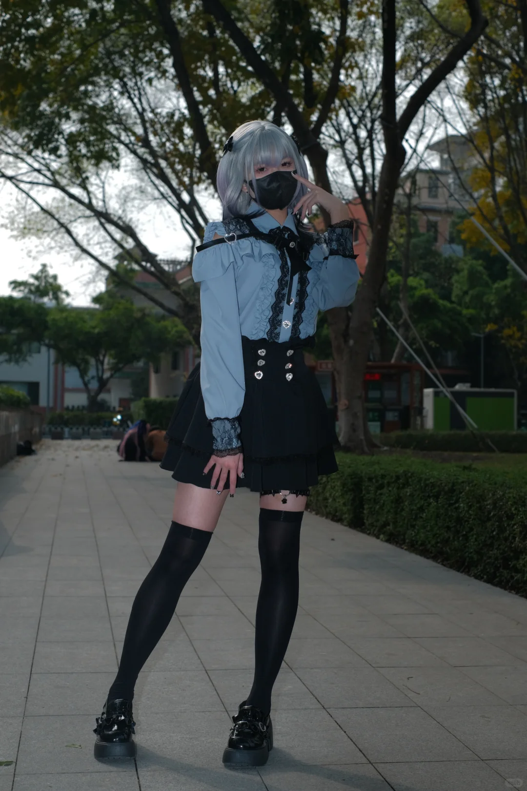 地雷系肉腿JK少女