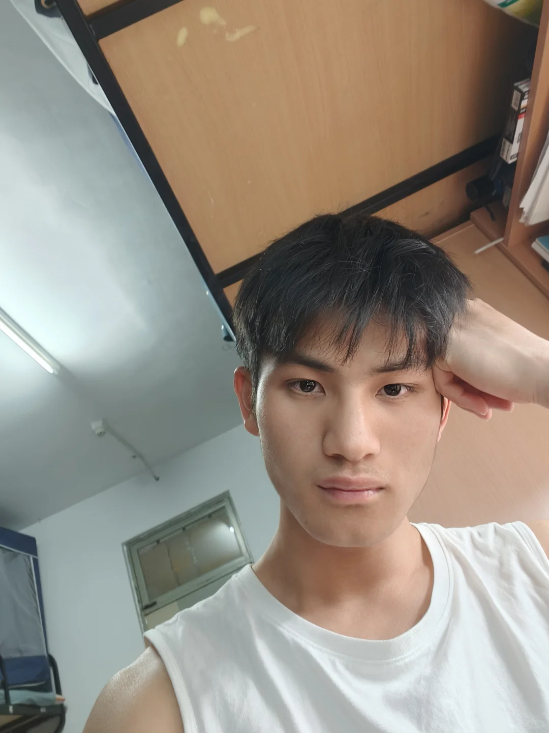 五一在宿舍发呆