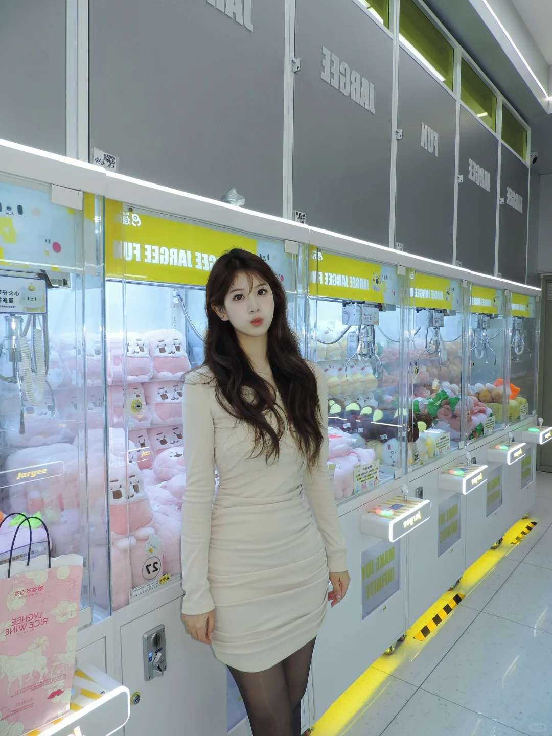 不到二十女大已经有了小妈感…
