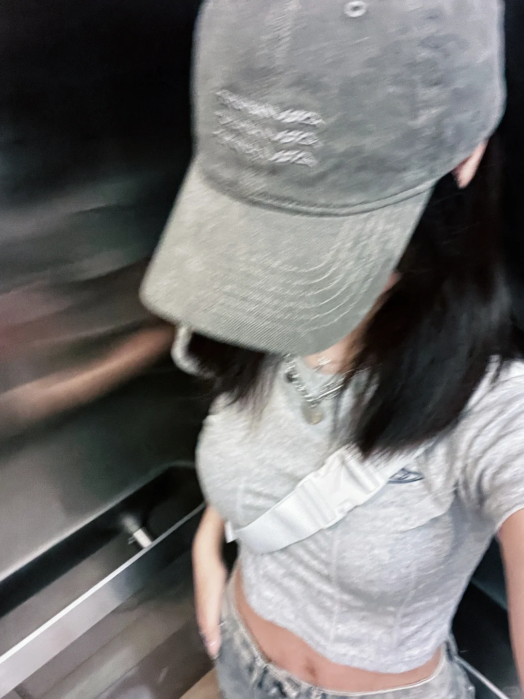 从女大变成社会闲散人士咯