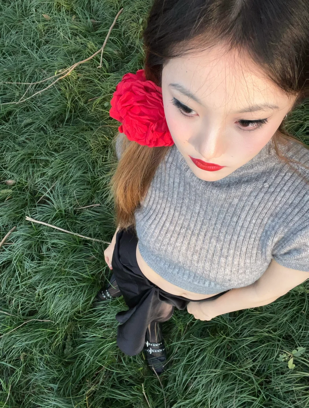 明亮的眼睛 明朗的笑容 明艳的花 明媚的人