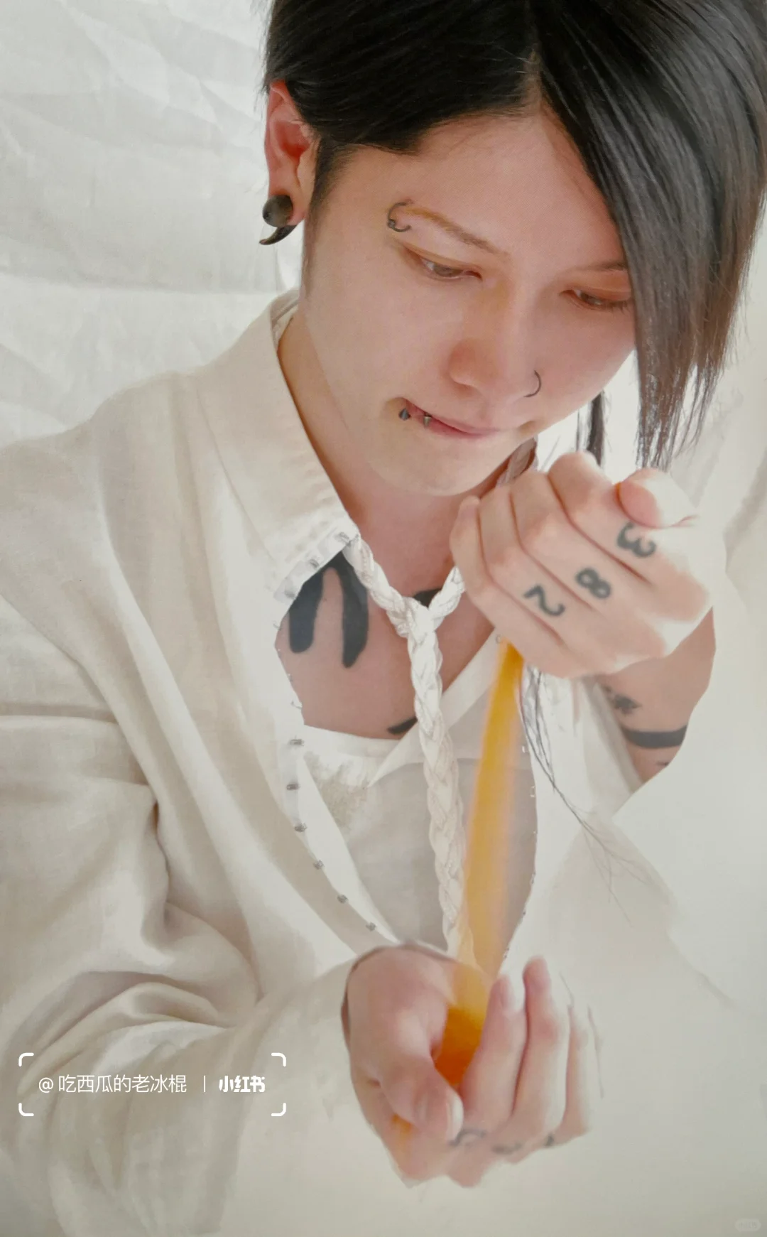 雅-miyavi-1，06年写真集，看得出来他是公主
