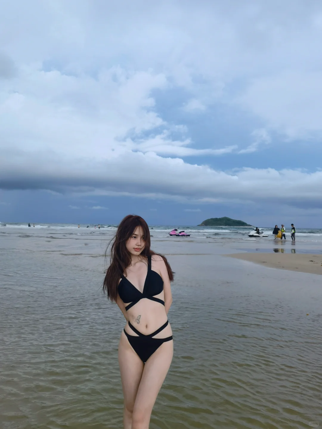 在海边！穿得越大胆就能越出片！