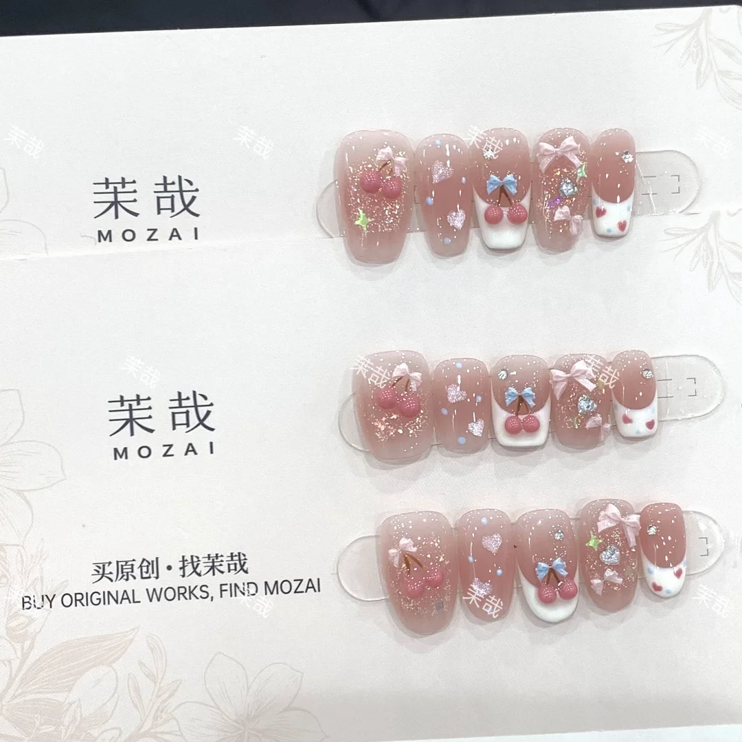 甜妹天菜🎀在指尖上的樱桃蝴蝶结好少女👛