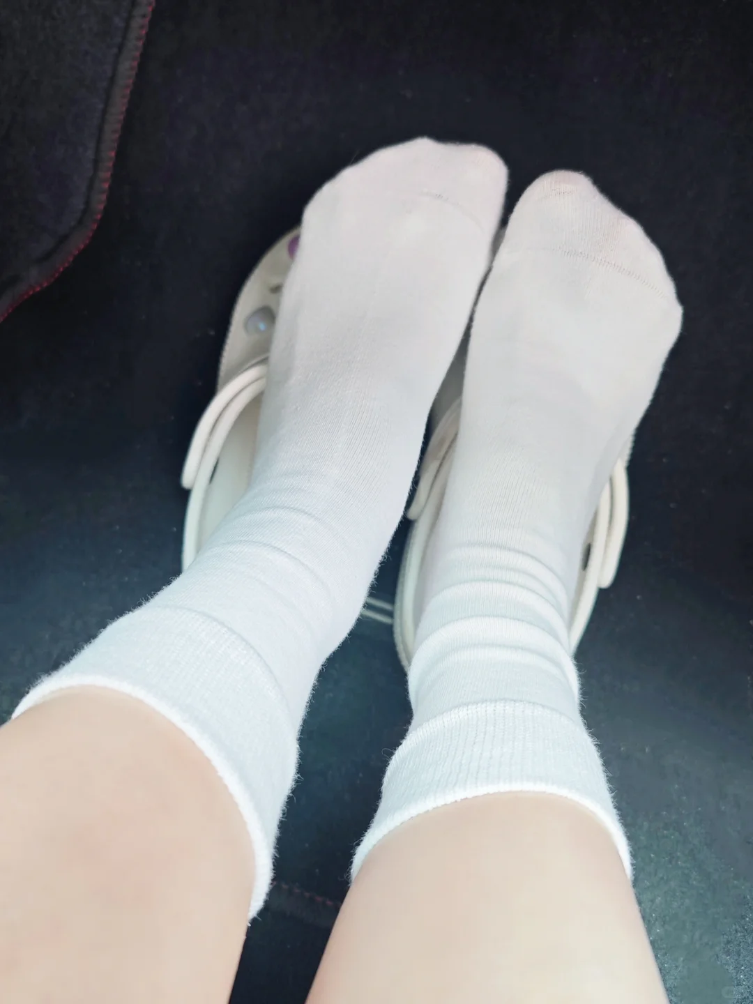 这双袜子应该是穿得最久最多的