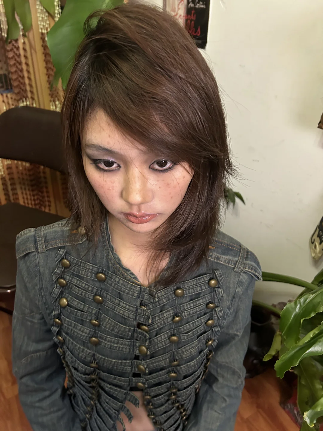 根据个人特点找到自然妆容：第一集