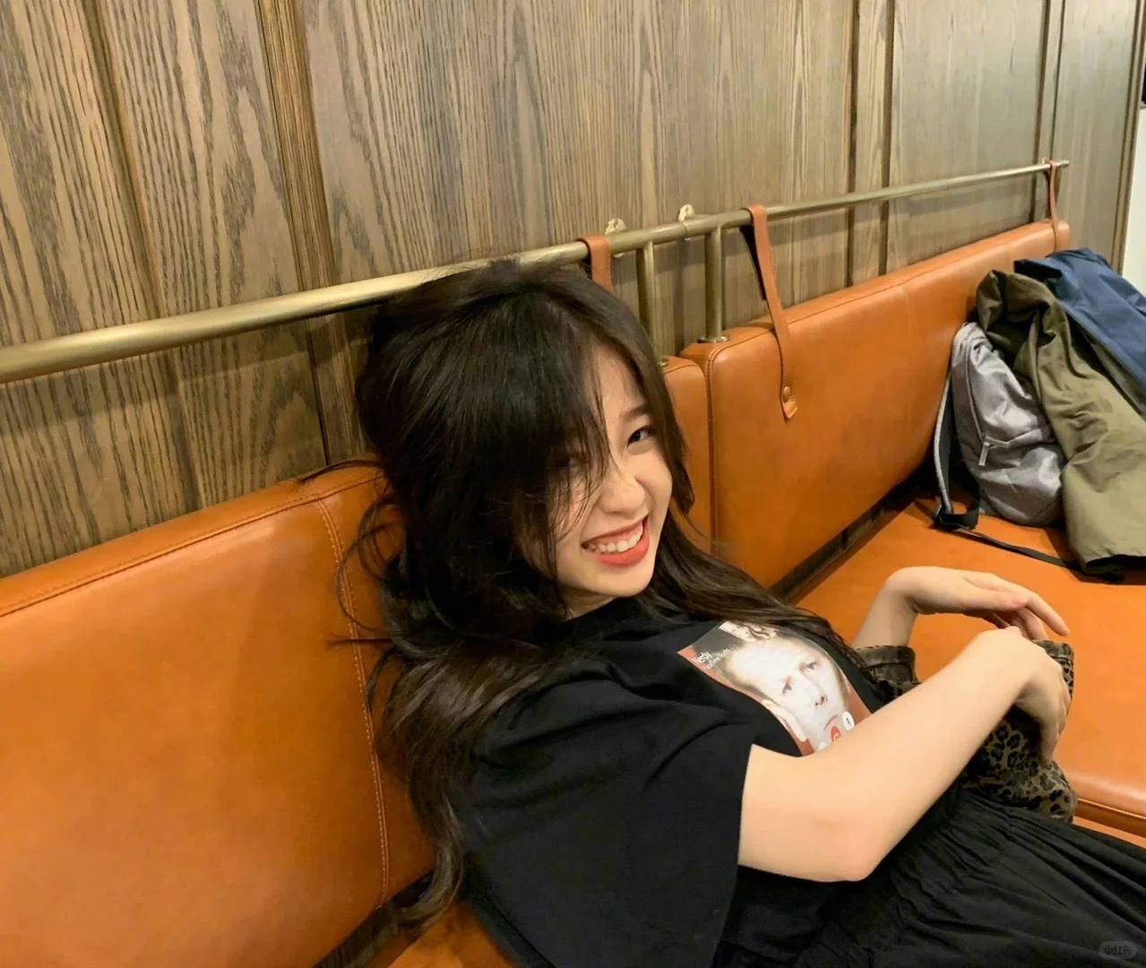 99个女明星live实况图（25/99）—虞书欣