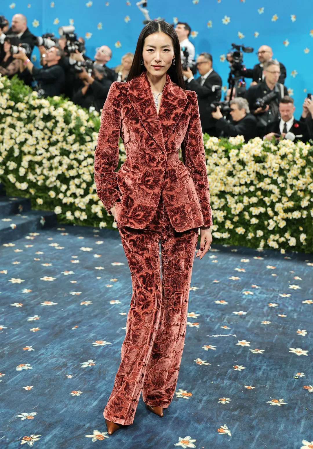 两位国模刘雯&孙菲菲亮相今年MetGala