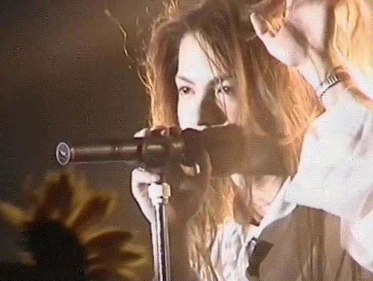 HYDE 宝井秀人 男身女相 眉骨也太优越了