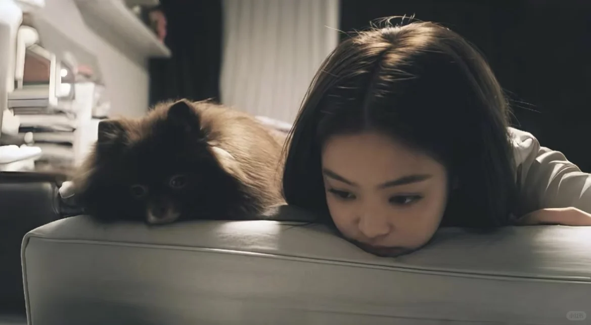 Jennie电脑壁纸分享
