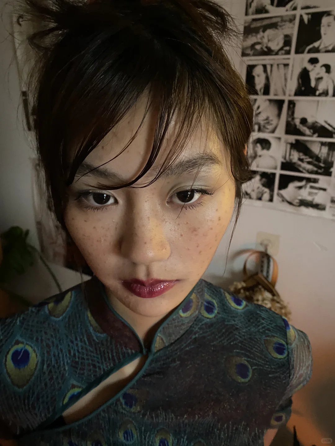 根据个人特点找到自然妆容：第一集