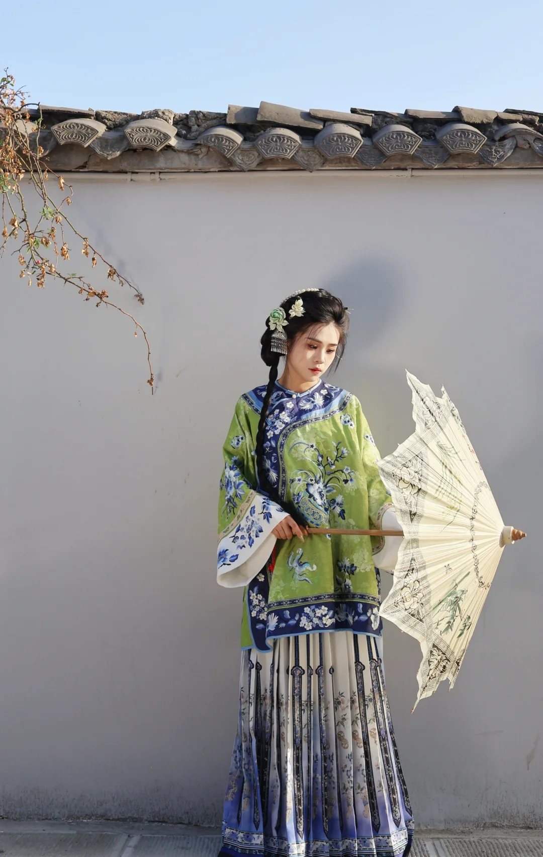 浅浅穿越一下 绿意清新的清汉女！