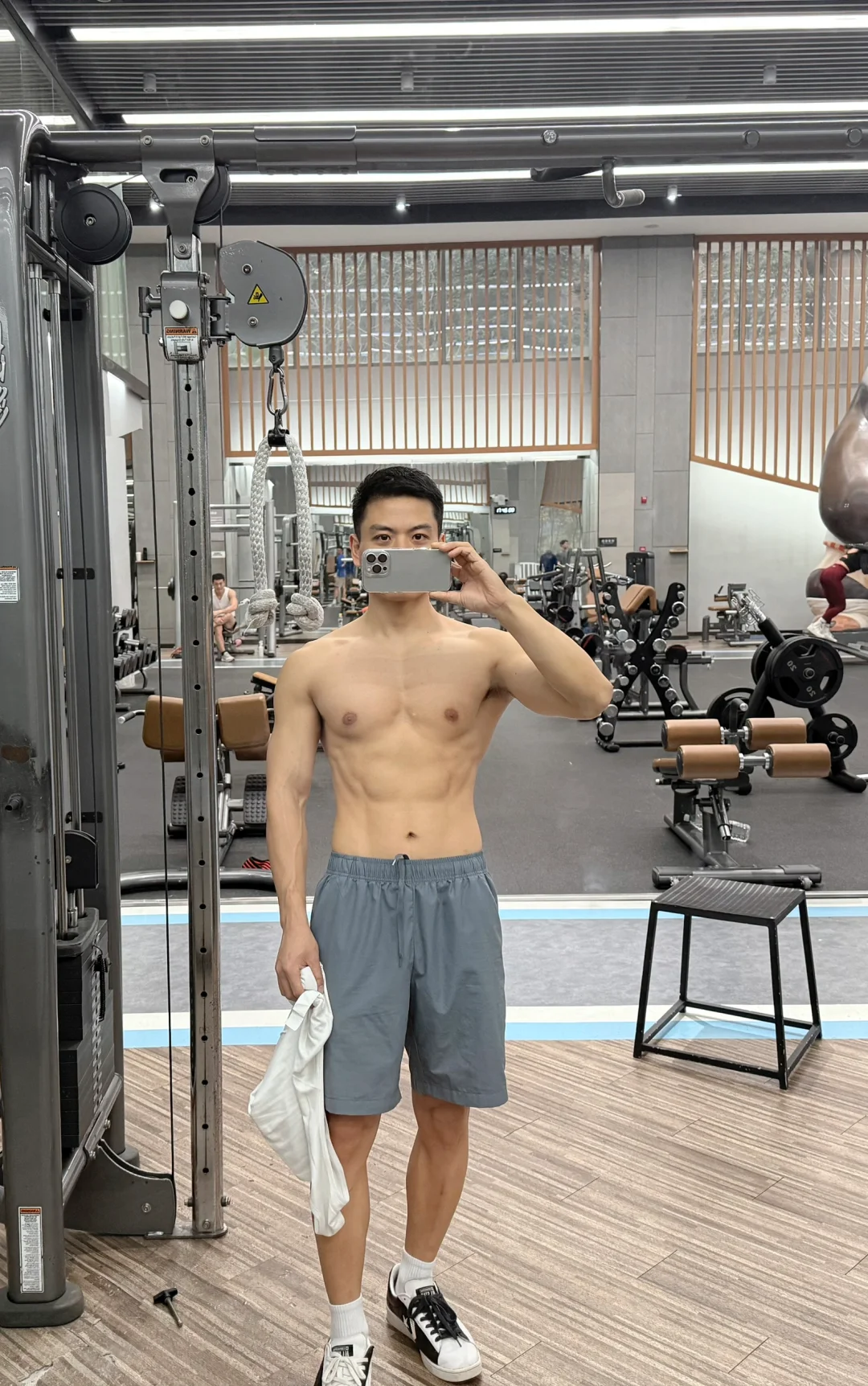 三十多岁，父母已故，不结婚，人生应怎么过好❓