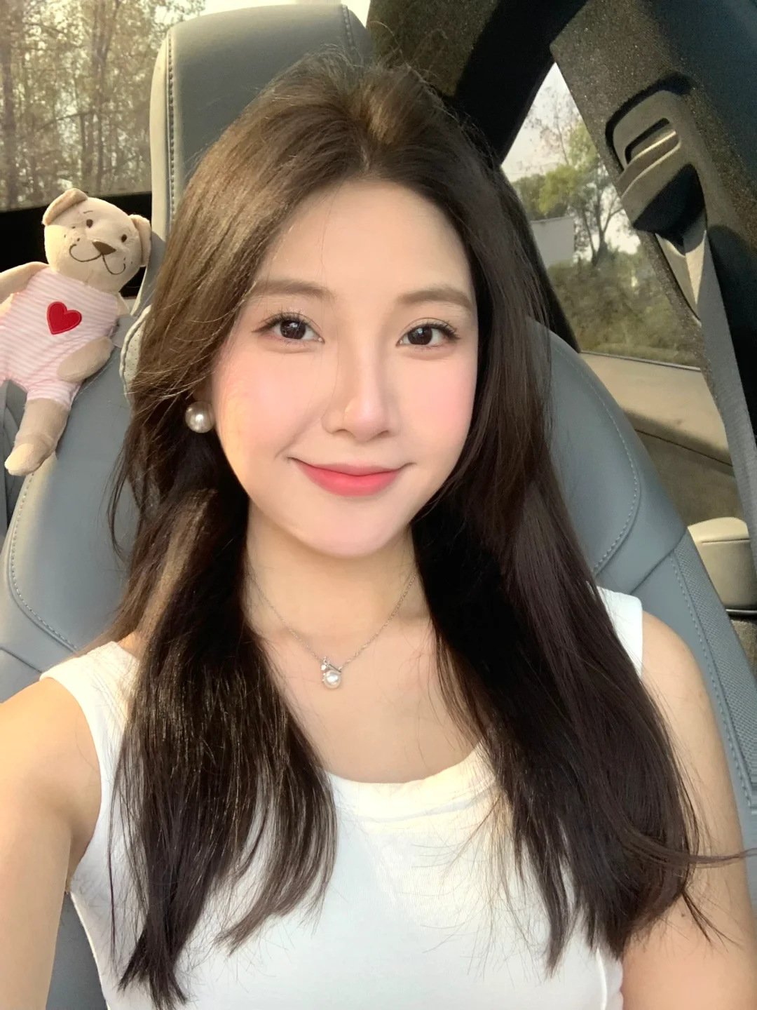 戴珍珠耳环的少女