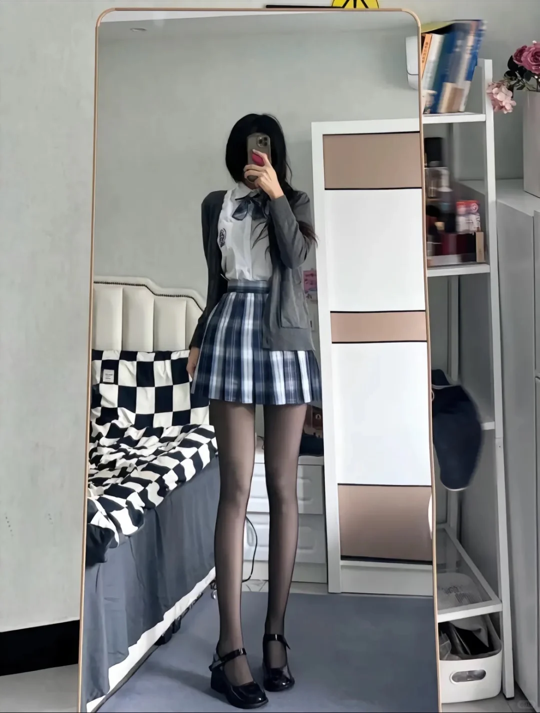 黑丝VS纯欲！你更喜欢哪一种？