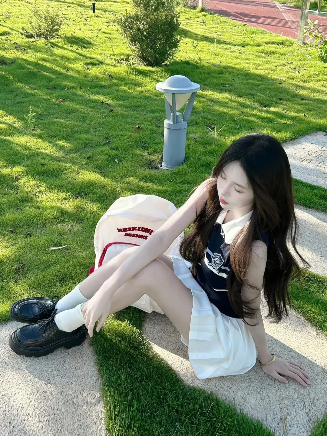 03女大学生｜果然漂亮的尽头还是冷白皮…