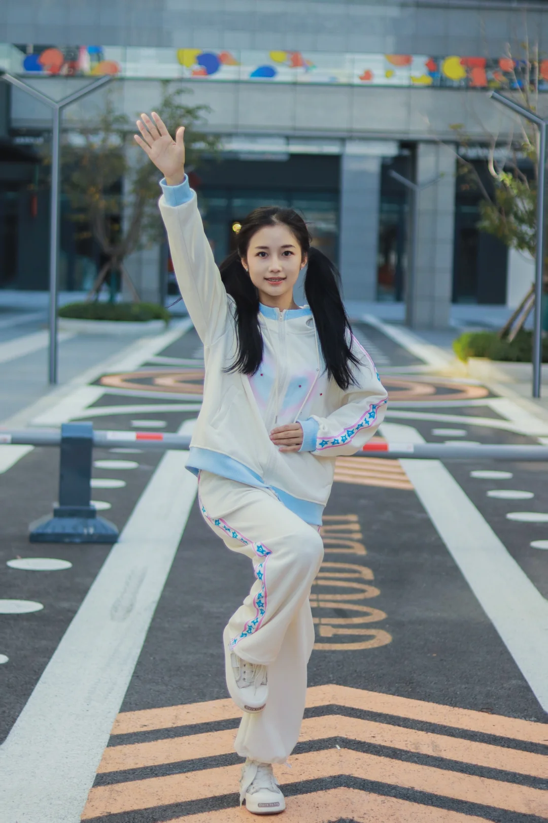 刚满18岁~～～
