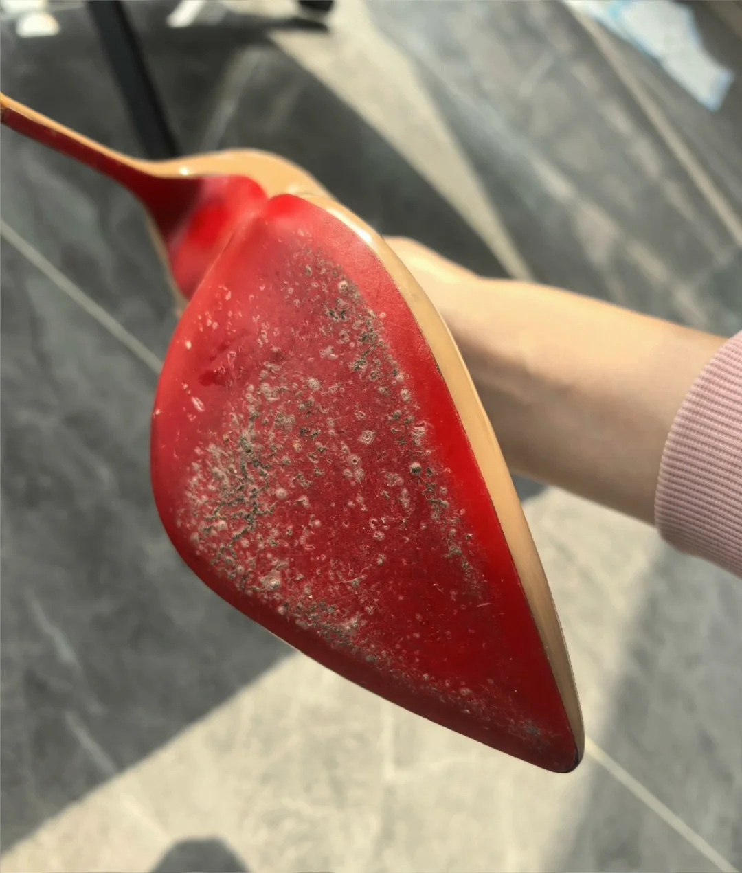 不管什么鞋子都不要放楼道