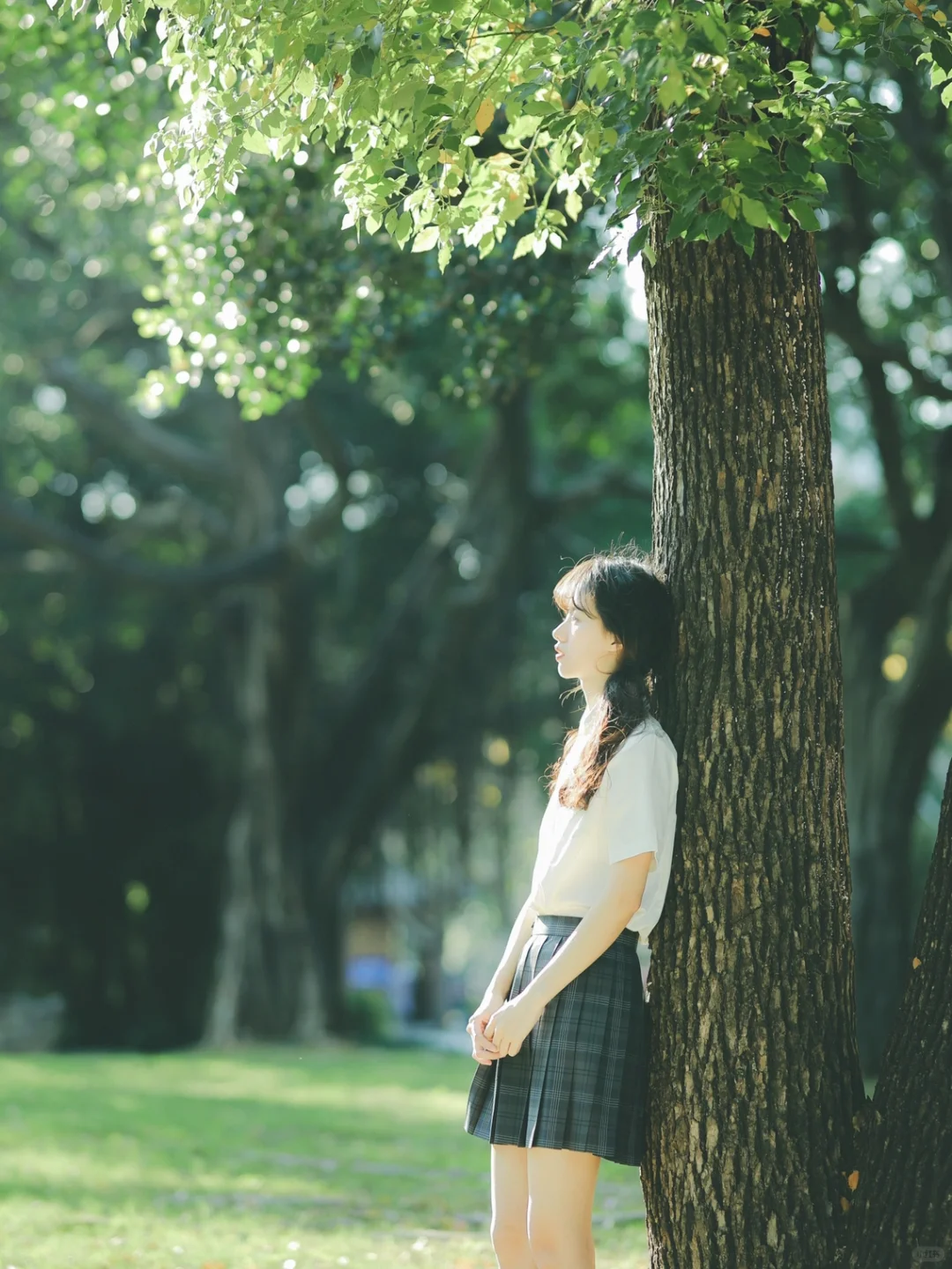 藏在绿色里偷看春天🍃氧气感少女写真