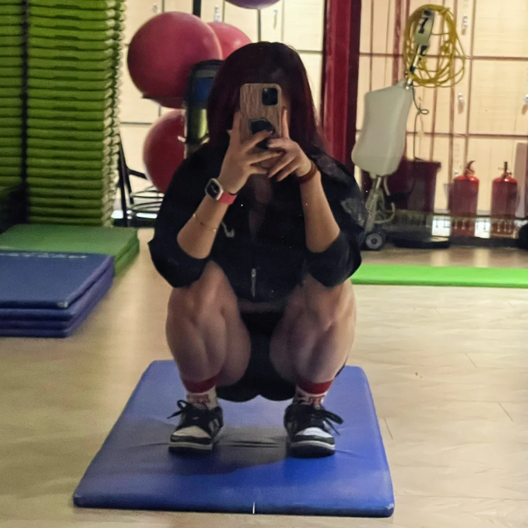 #健身撸铁girl的日常