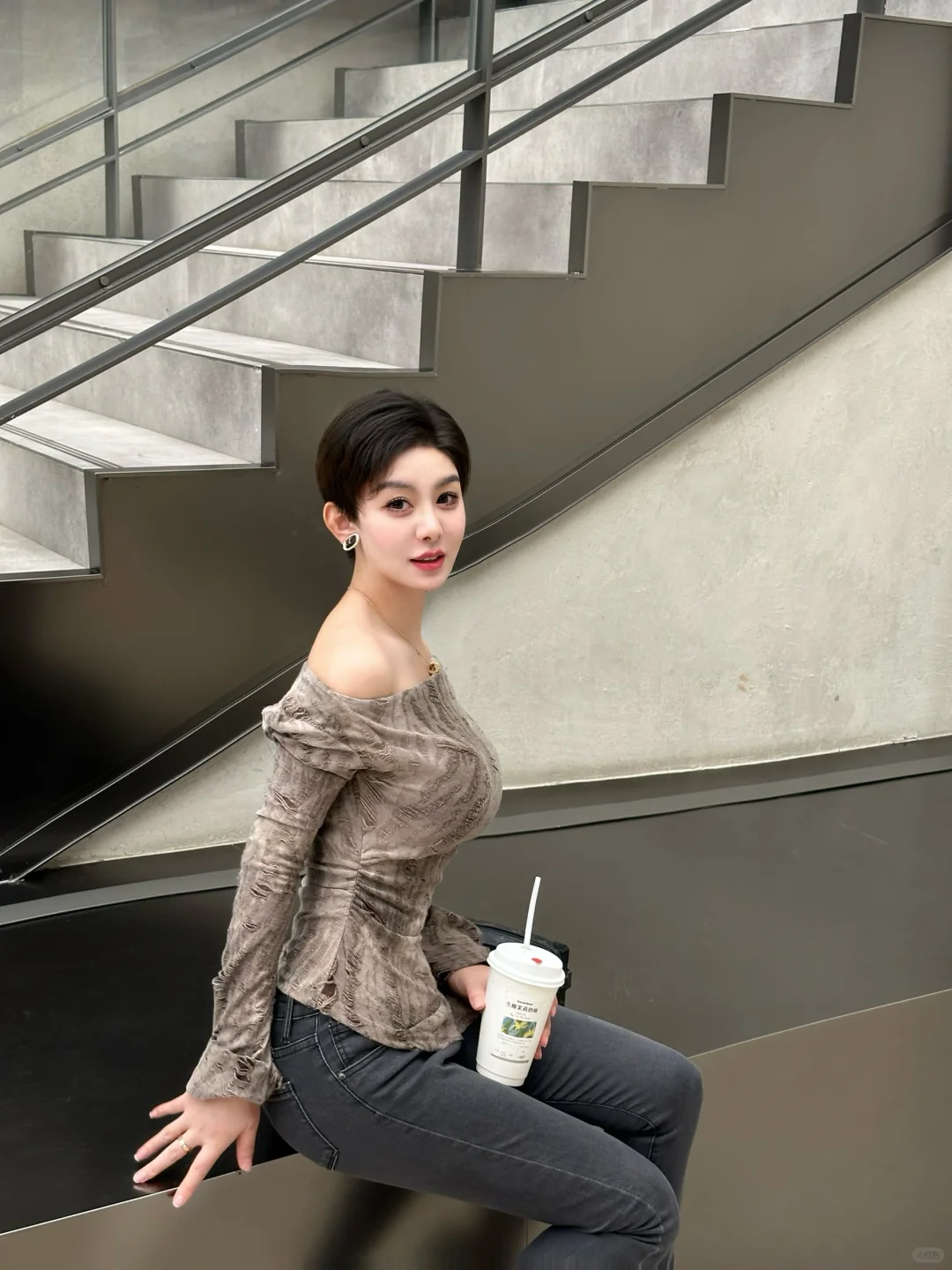 时代在进步，少女追少妇