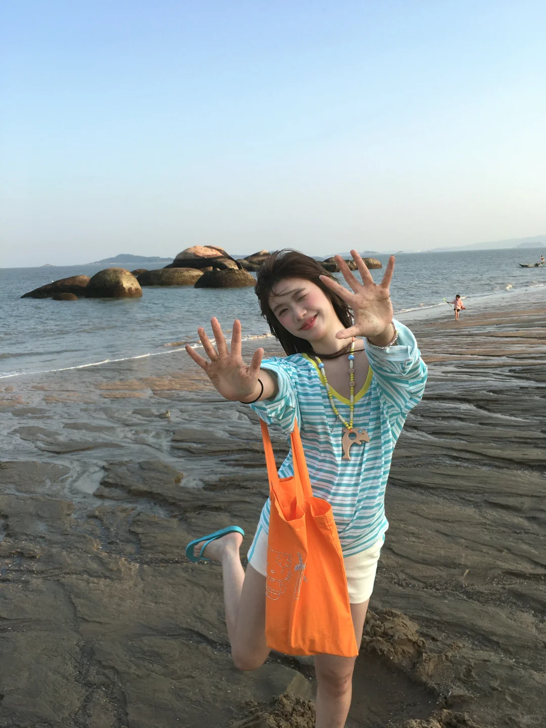 海边刚诞生的夏天˚ 