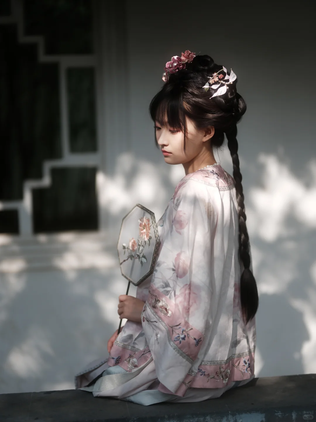 清汉女写真怎么拍？从妆造到调色全解析