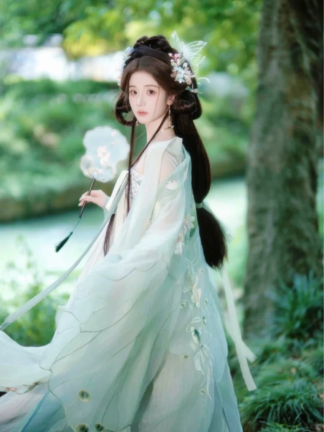 怎么会有这么美的汉服呀～|杭州汉服妆造