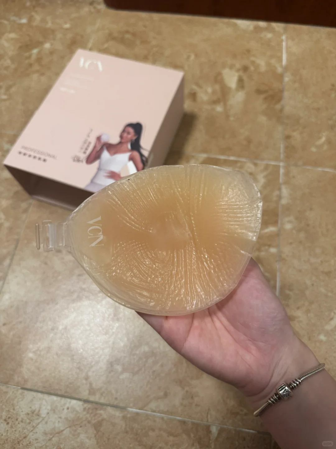 爱穿贴身和skims系列的衣服真的很考验bra