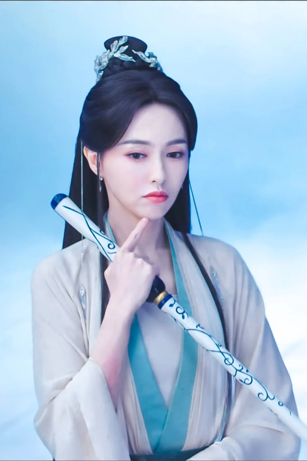 唐嫣新剧念无双古装仪态