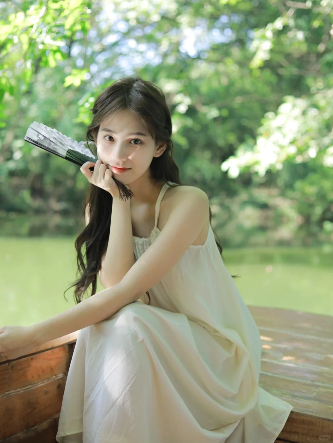 清纯干净的女孩👧🏻，让人赏心悦目！
