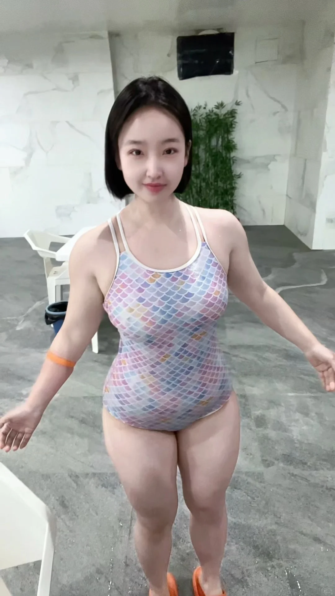 救命，她太适合游泳了😍
