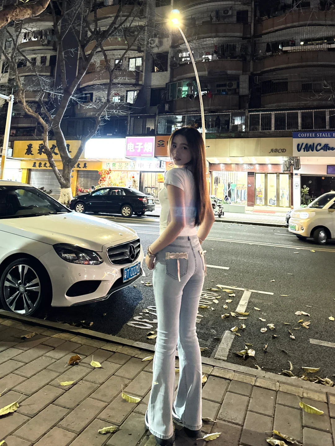 有被这条喇叭牛仔裤惊艳！