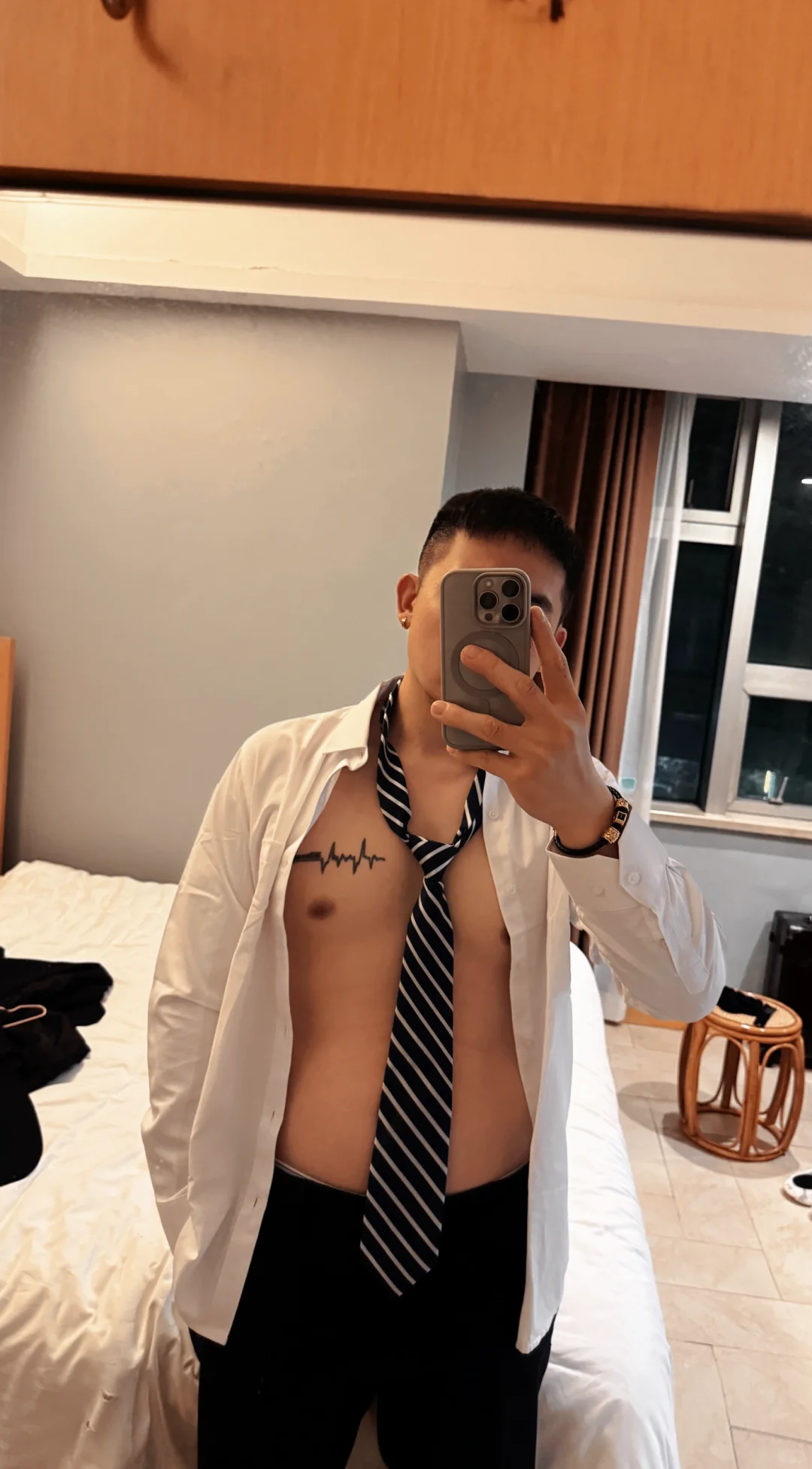今天是正装boy