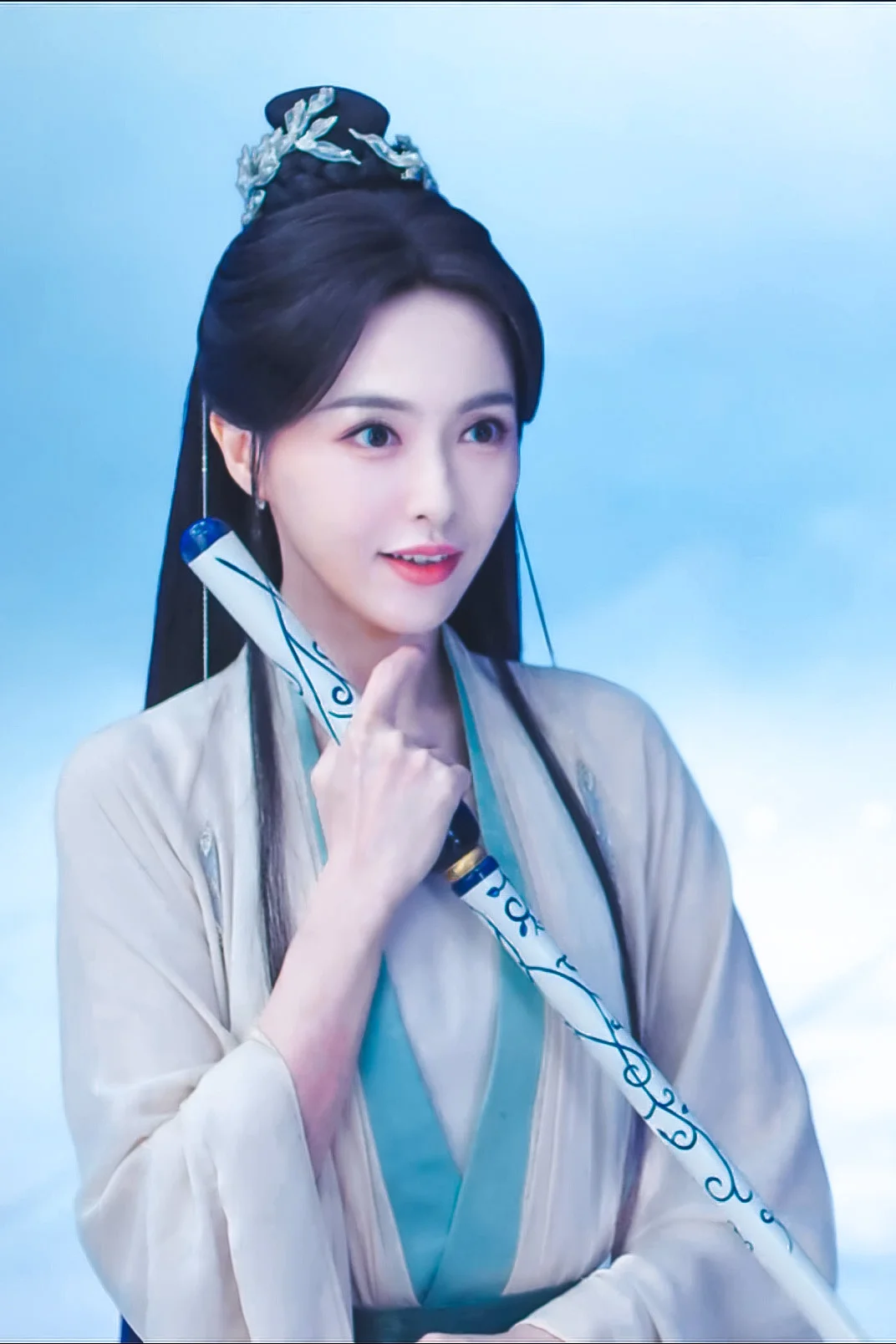 唐嫣新剧念无双古装仪态